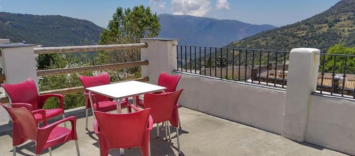 Hostal El Cascapenas De La Alpujarra Capileira Eksteriør bilde