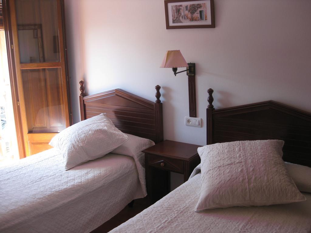 Hostal El Cascapenas De La Alpujarra Capileira Eksteriør bilde