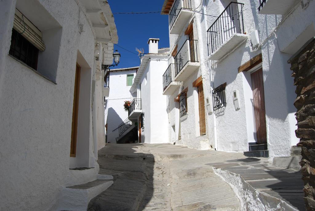 Hostal El Cascapenas De La Alpujarra Capileira Eksteriør bilde